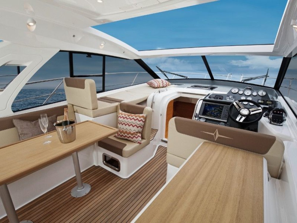 Location Bateau à moteur Bavaria S40 Coupe (Arcadia) - Rapperswil - SamBoat