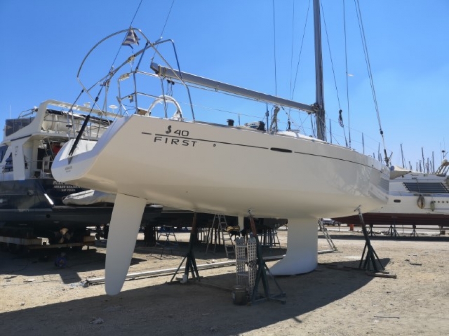 Beneteau First 40 A Nice Monohull Sailboat To Charter