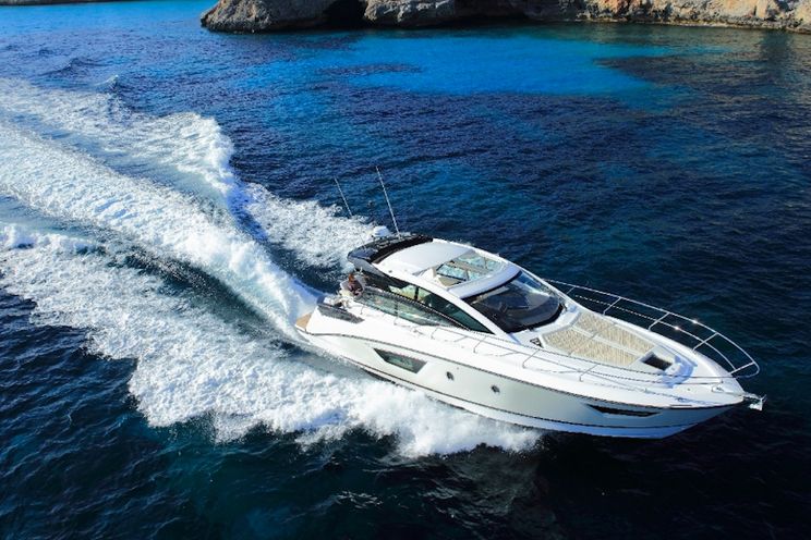 Beneteau Gran Turismo 46 A Very Pleasant Motor Yacht To Charter