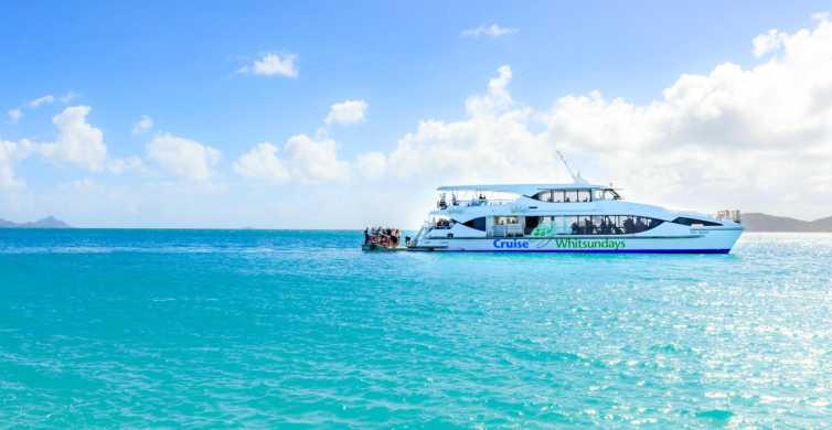 Enchanting Whitsunday Islands Yachting In Australias Aquatic Playground.