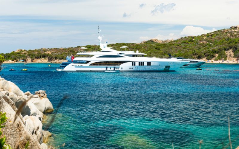 Exquisite Elba: Navigating Italy’s Enchanting Tuscan Island By Superyacht.