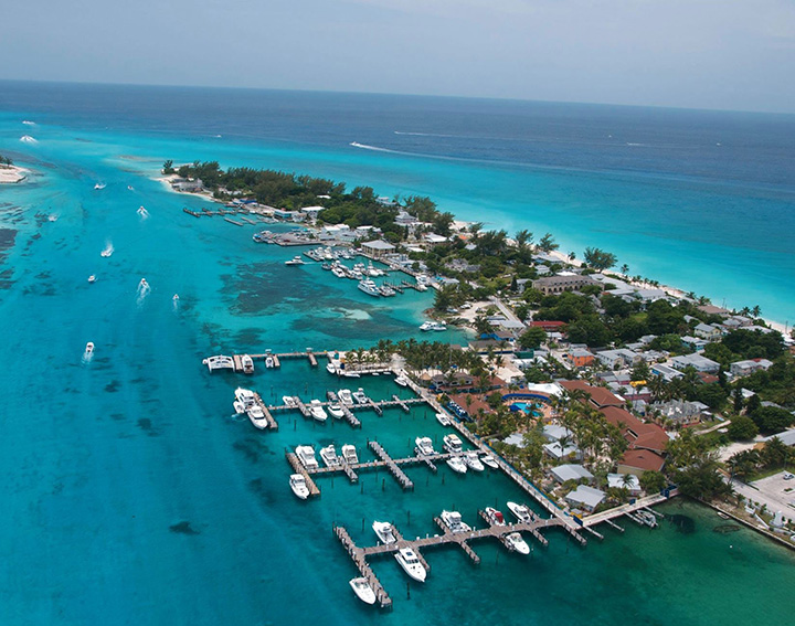 Island Hopping In The Bahamas Luxury Yacht Escapes In The Atlantics Paradise.