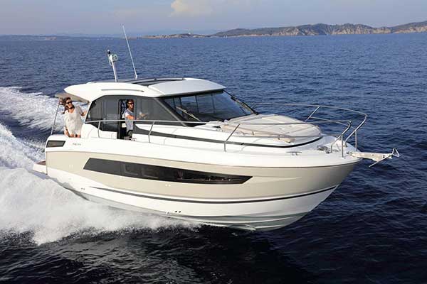Jeanneau NC 33 An Excellent Motor Yacht To Charter