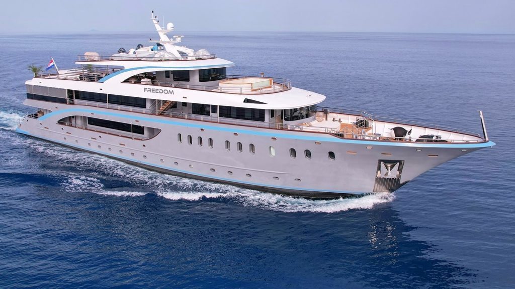 Why Charter A Yacht Absolute Freedom