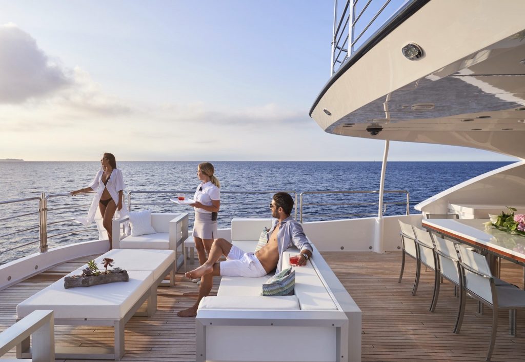 Why Charter A Yacht Bonding On A Yacht